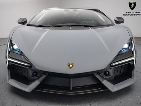 Used 2024 Lamborghini Revuelto image 14