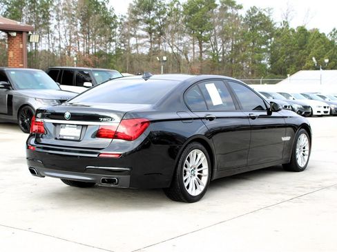 Used 2013 BMW 750i image 7