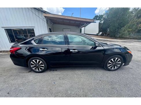Used 2016 Nissan Altima 2.5 SL w/ 2.5 Technology w/LED Package FWD image 7