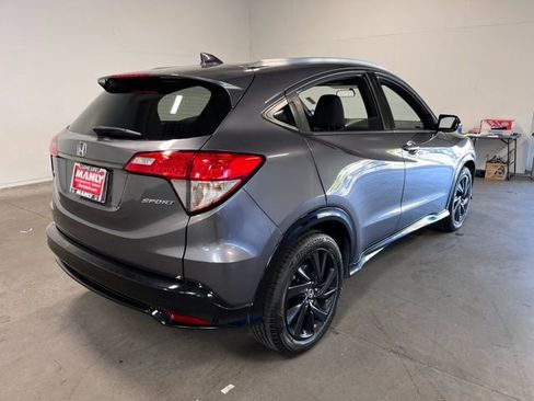 Used 2021 Honda HR-V Sport image 3