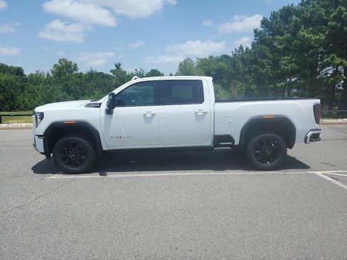 New 2026 GMC Sierra 3500 AT4 w/ AT4 Premium Plus Package AWD/4WD image 2