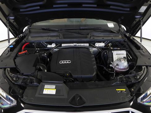 Used 2023 Audi Q5 2.0T Premium w/ Convenience Package AWD/4WD image 6