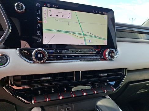 New 2025 GMC Canyon AT4 w/ AT4X AEV Edition AWD/4WD image 16