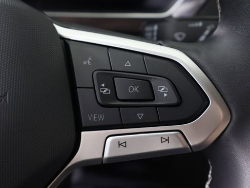 Used 2024 Volkswagen Tiguan S AWD/4WD image 40
