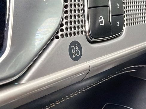 Used 2020 Ford Explorer ST image 18