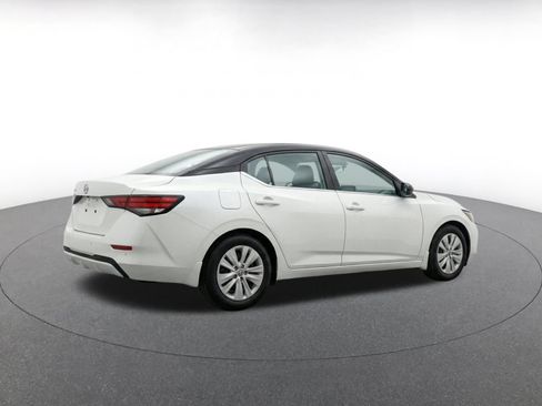 Used 2025 Nissan Sentra S FWD image 7