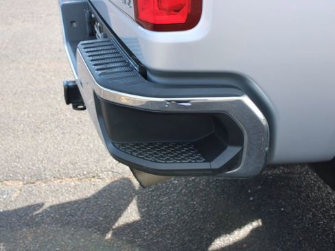 Used 2022 Chevrolet Silverado 2500 LTZ w/ Z71 Off-Road Package image 16