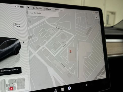 Used 2023 Tesla Model Y Performance image 15