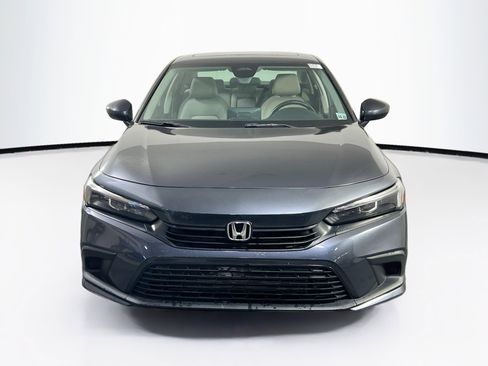 Used 2022 Honda Civic EX image 2