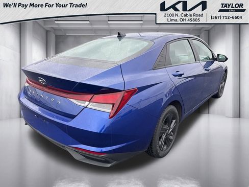 Used 2023 Hyundai Elantra SEL w/ Preferred Accessory Package image 5