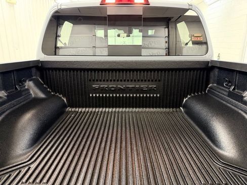 New 2026 Nissan Frontier SV w/ Tow Package AWD/4WD image 28