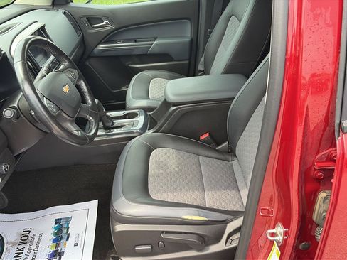 Used 2016 Chevrolet Colorado Z71 AWD/4WD image 12