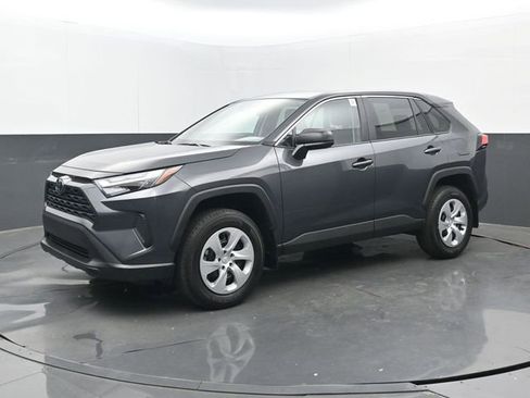 Used 2025 Toyota RAV4 LE image 22