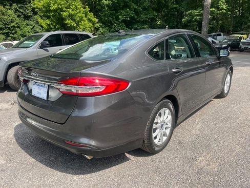 Used 2017 Ford Fusion S FWD image 8
