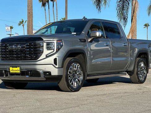 Used 2025 GMC Sierra 1500 Denali Ultimate image 8