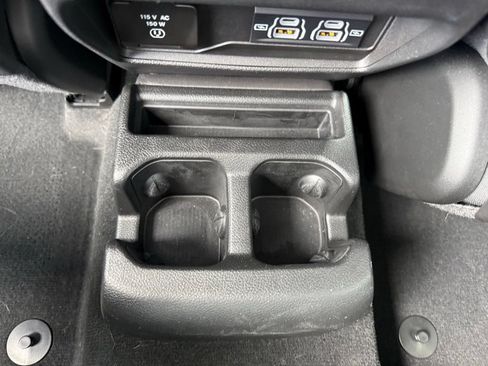 Used 2023 Jeep Grand Cherokee L Limited AWD/4WD image 39