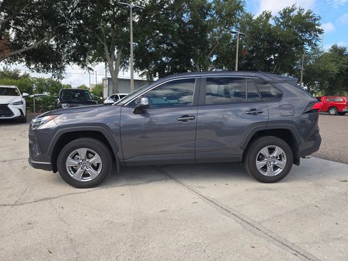 Used 2024 Toyota RAV4 XLE FWD image 5