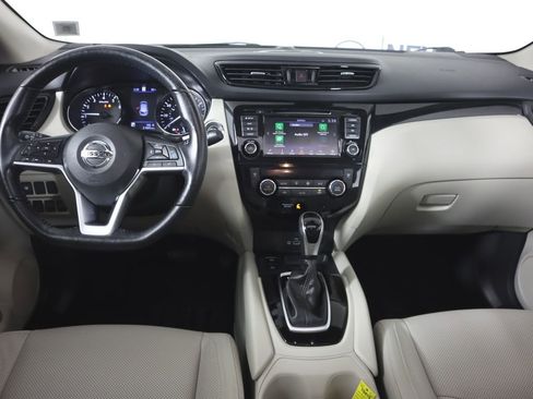 Used 2022 Nissan Rogue Sport SL w/ Premium Package image 20