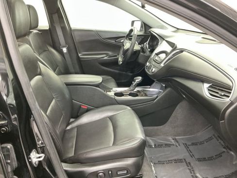 Used 2024 Chevrolet Malibu LT w/ Midnight Edition image 22