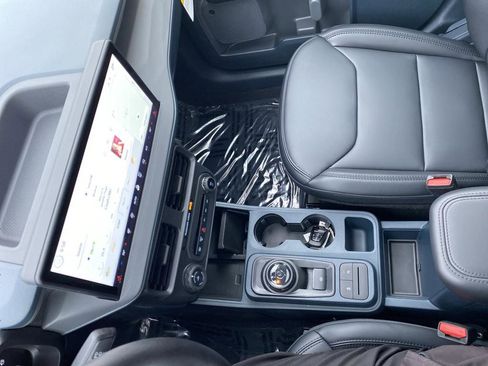 New 2026 Ford Maverick Lariat w/ Black Appearance Package image 25