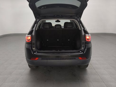 Used 2018 Jeep Compass Latitude w/ Popular Equipment Group AWD/4WD image 29