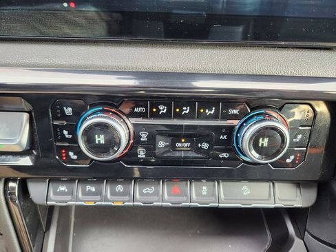 Certified 2023 GMC Sierra 1500 AT4 w/ AT4 Premium Package image 28