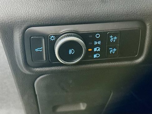 Certified 2024 Ford Explorer XLT w/ Equipment Group 202A AWD/4WD image 15