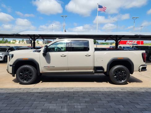 New 2026 GMC Sierra 2500 AT4 w/ AT4 Premium Plus Package AWD/4WD image 6