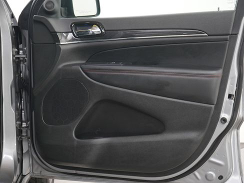 Used 2021 Jeep Grand Cherokee Trailhawk image 12