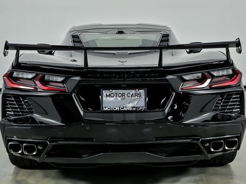 Used 2022 Chevrolet Corvette Stingray Preferred Cpe w/ Z51 Performance Package RWD image 11