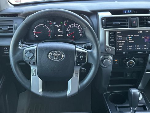 Used 2022 Toyota 4Runner SR5 Premium AWD/4WD image 11