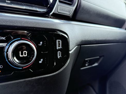 Used 2024 GMC Sierra 1500 Elevation image 21