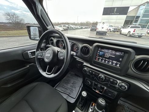 Used 2021 Jeep Wrangler Unlimited Sport AWD/4WD image 11