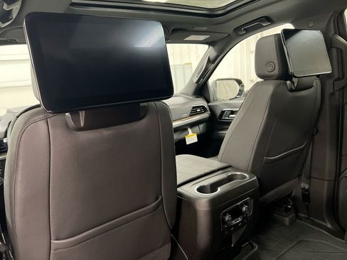 New 2026 Chevrolet Tahoe High Country AWD/4WD image 31
