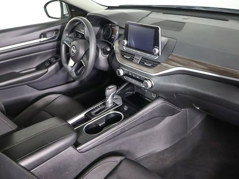 Used 2023 Nissan Altima 2.5 SV image 24