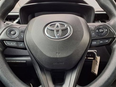 Used 2023 Toyota Corolla LE image 12