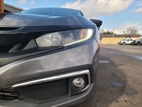 Used 2019 Honda Civic EX-L image 17