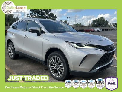 Used 2021 Toyota Venza XLE w/ Softex Package