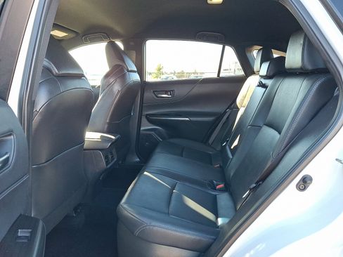 Certified 2022 Toyota Venza XLE image 11