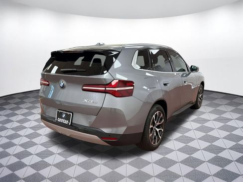 Used 2025 BMW X3 xDrive30i w/ Premium Package image 9