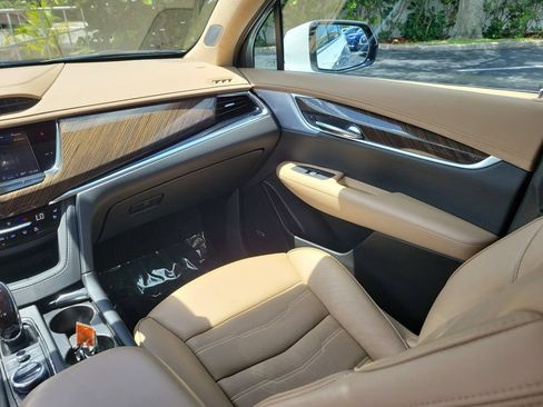 Certified 2024 Cadillac XT6 Premium Luxury w/ Platinum Package FWD image 20