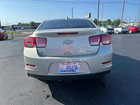Used 2015 Chevrolet Malibu LT w/ Power Convenience Package image 6