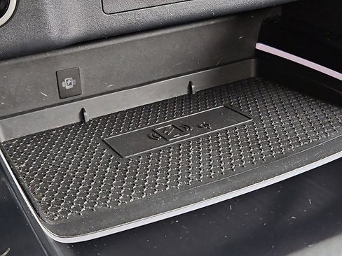 Certified 2023 Nissan Rogue Platinum w/ Platinum Premium Package image 24