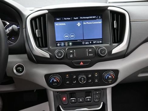 Used 2020 GMC Terrain SLT w/ Preferred Package AWD/4WD image 10