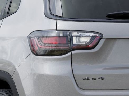 New 2025 Jeep Compass Trailhawk w/ Trailhawk Elite Group AWD/4WD image 9