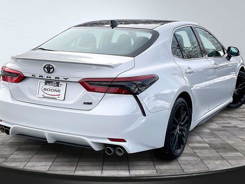 Used 2022 Toyota Camry XSE image 14