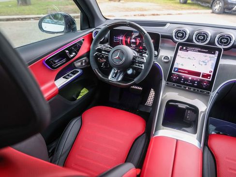 Used 2025 Mercedes-Benz GLC 43 AMG 4MATIC image 30