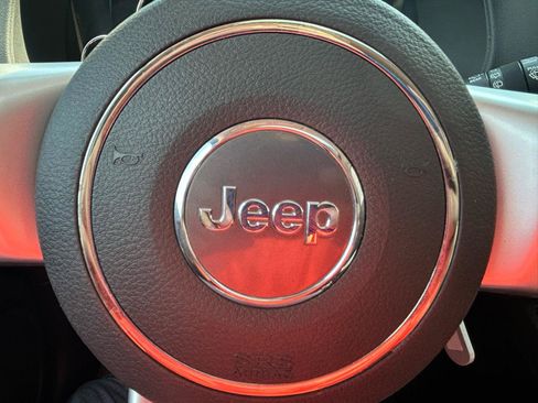 Used 2017 Jeep Compass High Altitude AWD/4WD image 21