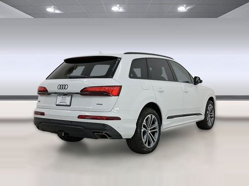 Certified 2026 Audi Q7 3.0T Premium w/ Convenience Plus Package AWD/4WD image 9