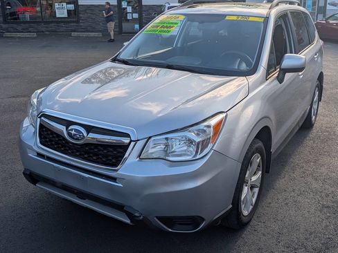 Used 2016 Subaru Forester 2.5i Premium w/ All-Weather Package AWD/4WD image 5